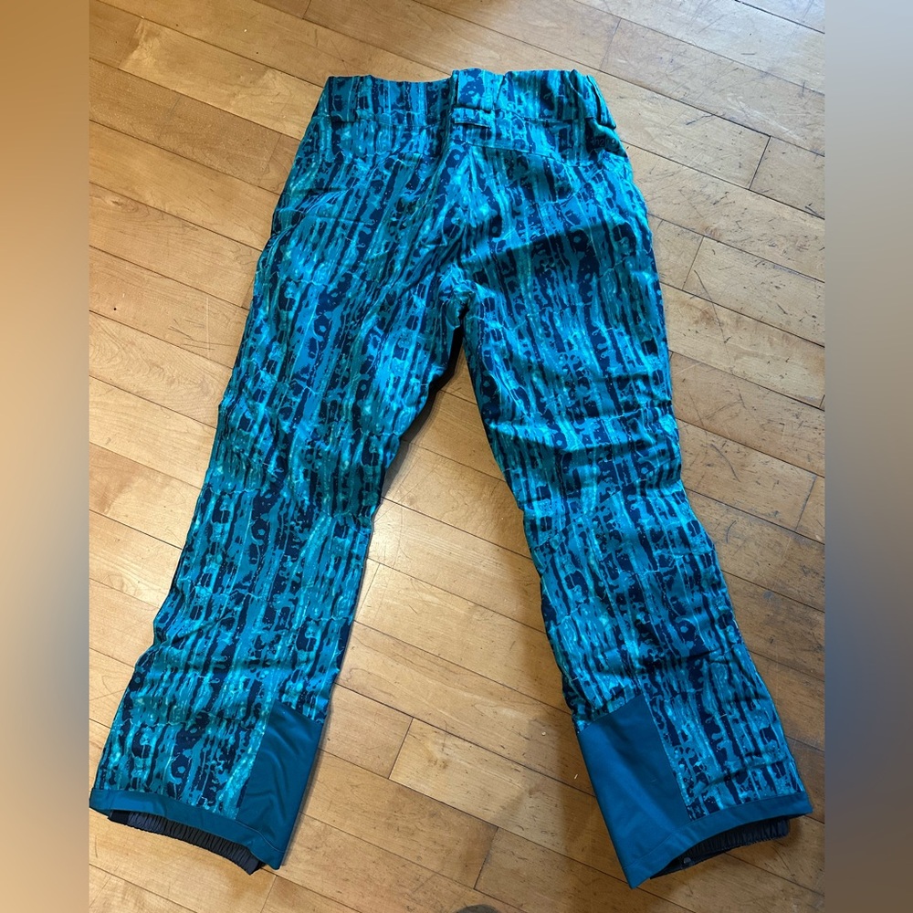BRAND NEW WITH TAGS Patagonia Blue & Green Patterned Snow Pants - Picture 2 of 7